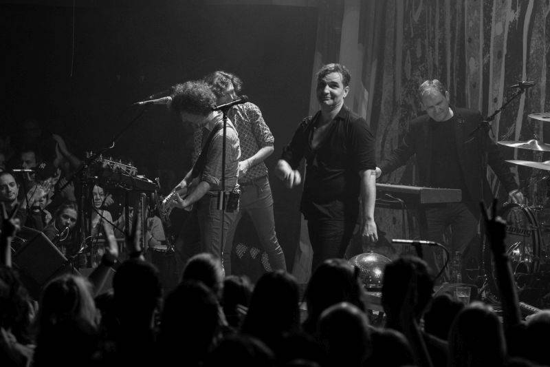 MIG 21 v Praze podruhé: Jiří Macháček a spol. znovu roztančili klub