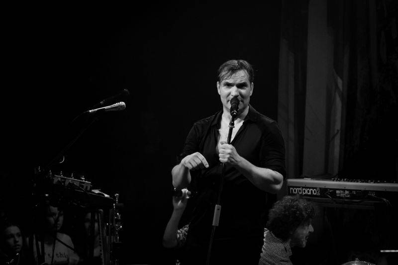 MIG 21 v Praze podruhé: Jiří Macháček a spol. znovu roztančili klub