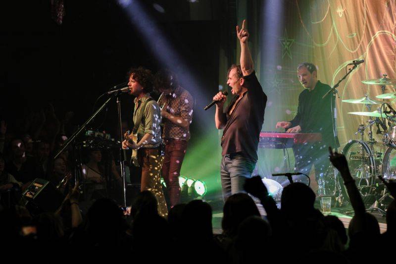 MIG 21 v Praze podruhé: Jiří Macháček a spol. znovu roztančili klub