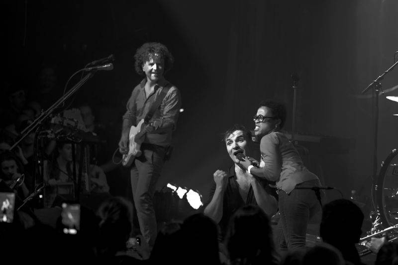 MIG 21 v Praze podruhé: Jiří Macháček a spol. znovu roztančili klub