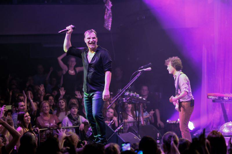 MIG 21 v Praze podruhé: Jiří Macháček a spol. znovu roztančili klub