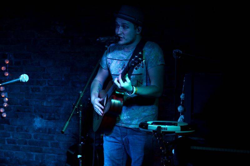 Voxel a Pokáč rozsvítili dva večery po sobě pražské Café V lese