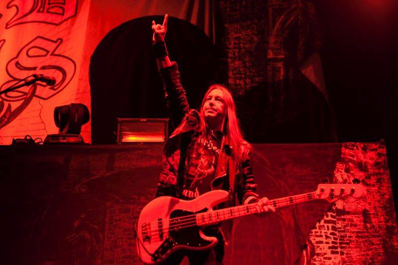 Vikingové Amon Amarth přivezli ze Švédska metalovou smršť, hráli i Testament a Grand Magnus