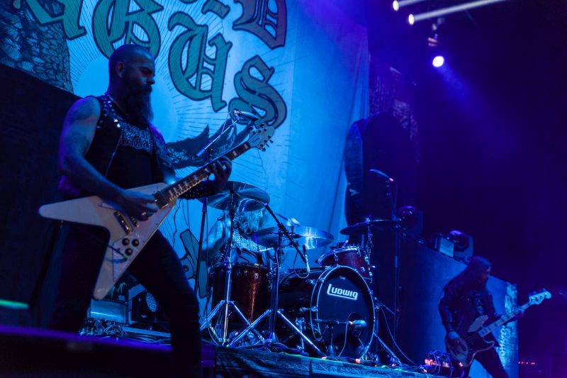 Vikingové Amon Amarth přivezli ze Švédska metalovou smršť, hráli i Testament a Grand Magnus