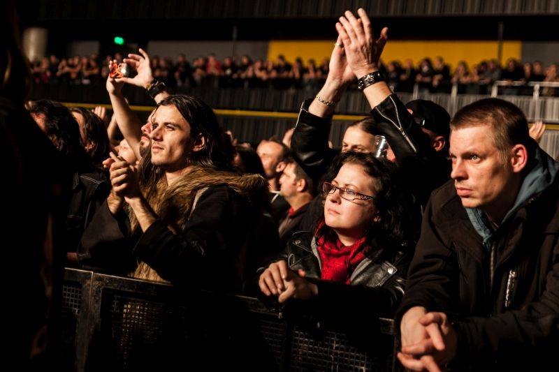 Vikingové Amon Amarth přivezli ze Švédska metalovou smršť, hráli i Testament a Grand Magnus