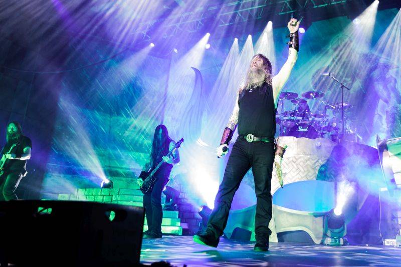 Vikingové Amon Amarth přivezli ze Švédska metalovou smršť, hráli i Testament a Grand Magnus