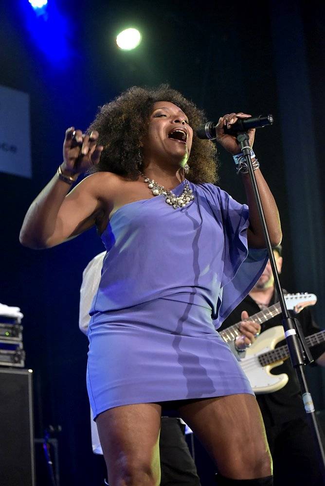 Blues Alive pokračoval s dalšími výbornými muzikanty