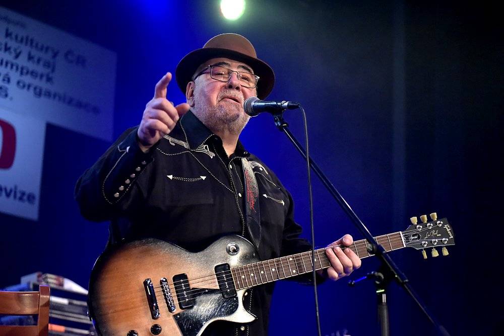 Blues Alive pokračoval s dalšími výbornými muzikanty