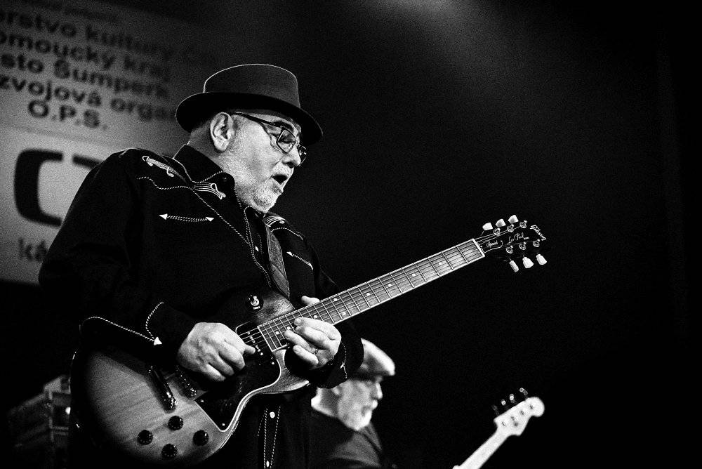 Blues Alive pokračoval s dalšími výbornými muzikanty