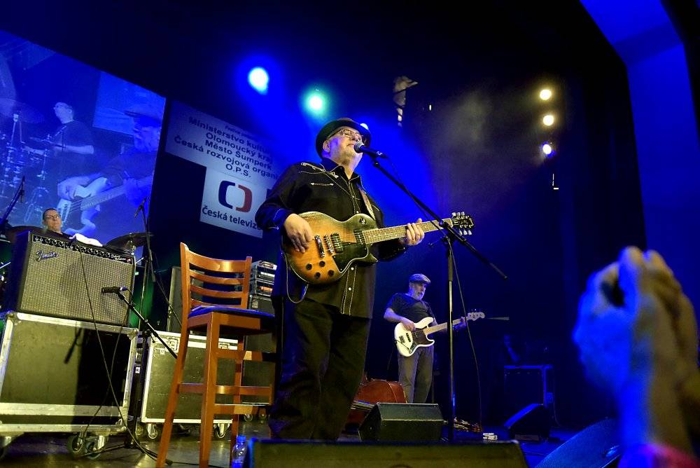 Blues Alive pokračoval s dalšími výbornými muzikanty