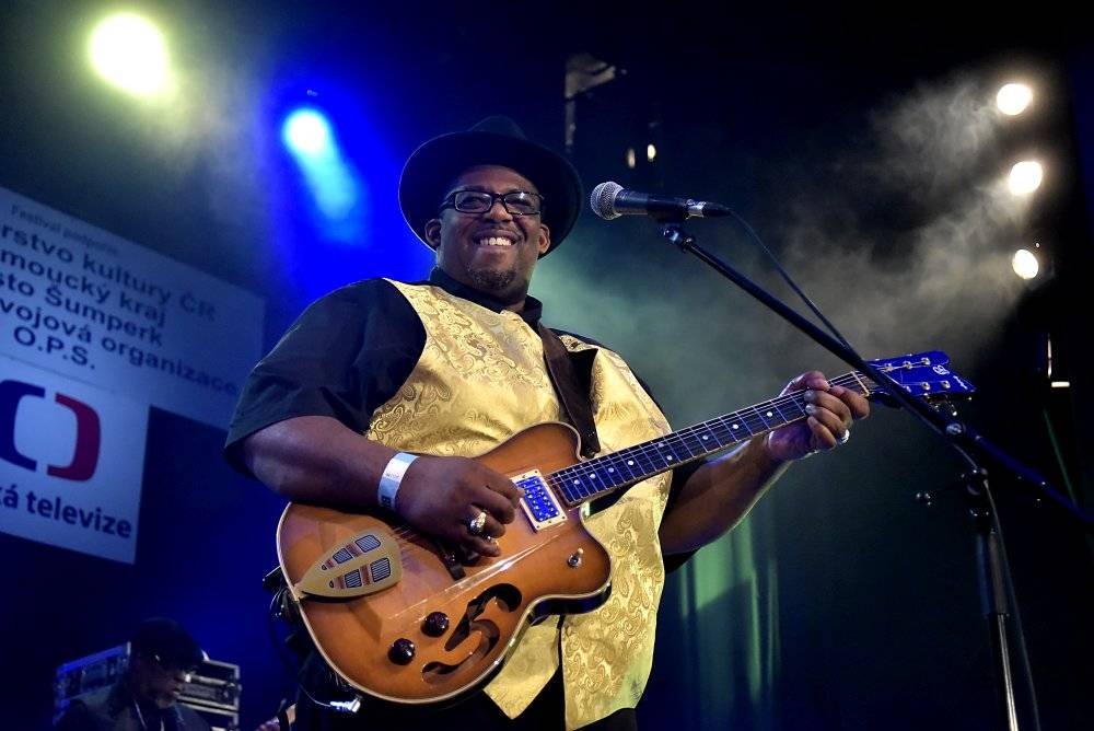 Blues Alive pokračoval s dalšími výbornými muzikanty