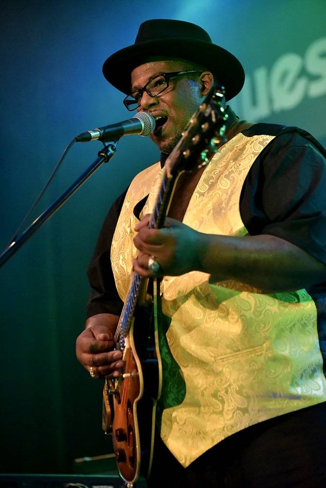 Blues Alive pokračoval s dalšími výbornými muzikanty