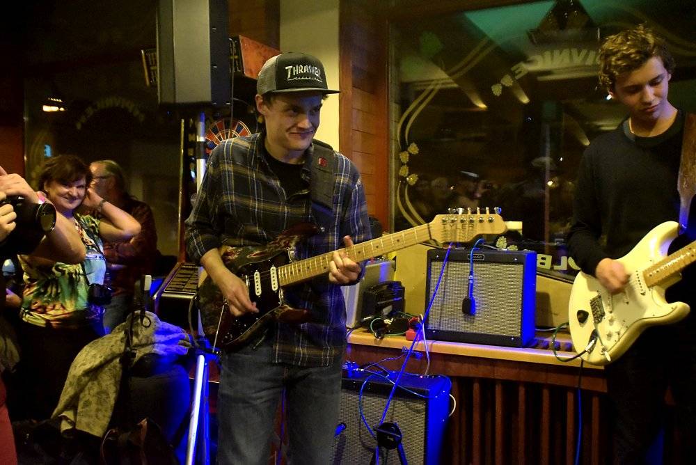 Blues Alive pokračoval s dalšími výbornými muzikanty