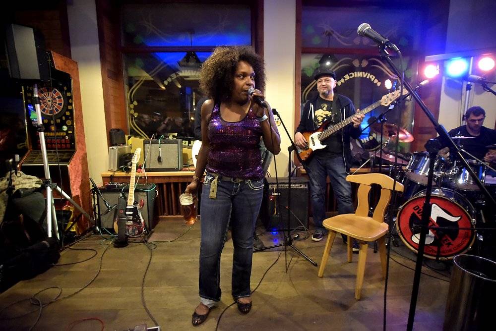 Blues Alive pokračoval s dalšími výbornými muzikanty