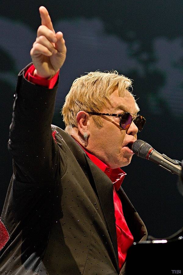 Bláznivá noc Eltona Johna: O2 arena byla vyprodaná