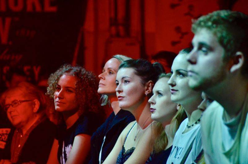 Wohnout slavil Sladkých 20 také v Plzni, předkapelou byli Dirty Blondes