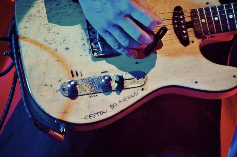 Wohnout slavil Sladkých 20 také v Plzni, předkapelou byli Dirty Blondes