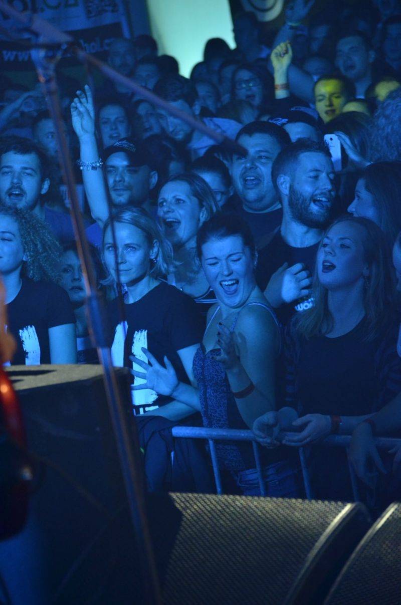 Wohnout slavil Sladkých 20 také v Plzni, předkapelou byli Dirty Blondes