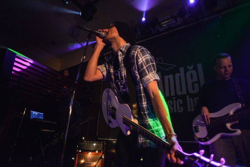 V Plzni hráli diCaprio: Příjemný indie pop z dílny Borise Carloffa zněl Andělem