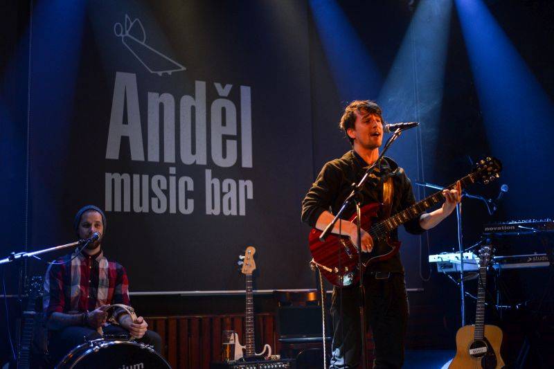 V Plzni hráli diCaprio: Příjemný indie pop z dílny Borise Carloffa zněl Andělem