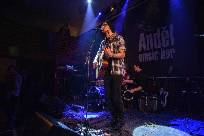 V Plzni hráli diCaprio: Příjemný indie pop z dílny Borise Carloffa zněl Andělem