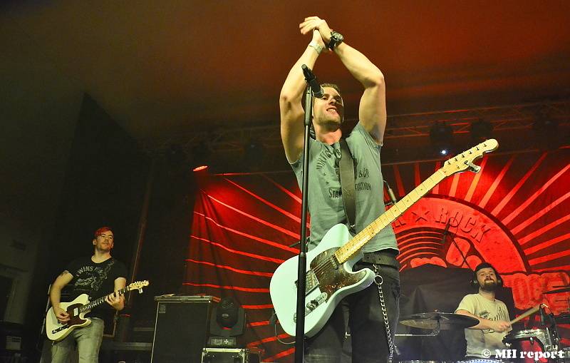 Harlej, zakázanÝovoce a Gate Crasher to rozjeli v plzeňské Šeříkovce