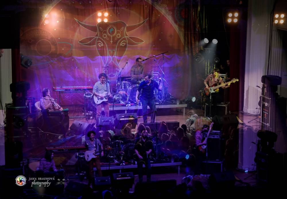 MIG 21 završili podzimní turné ve vyprodaném Pekle v Plzni