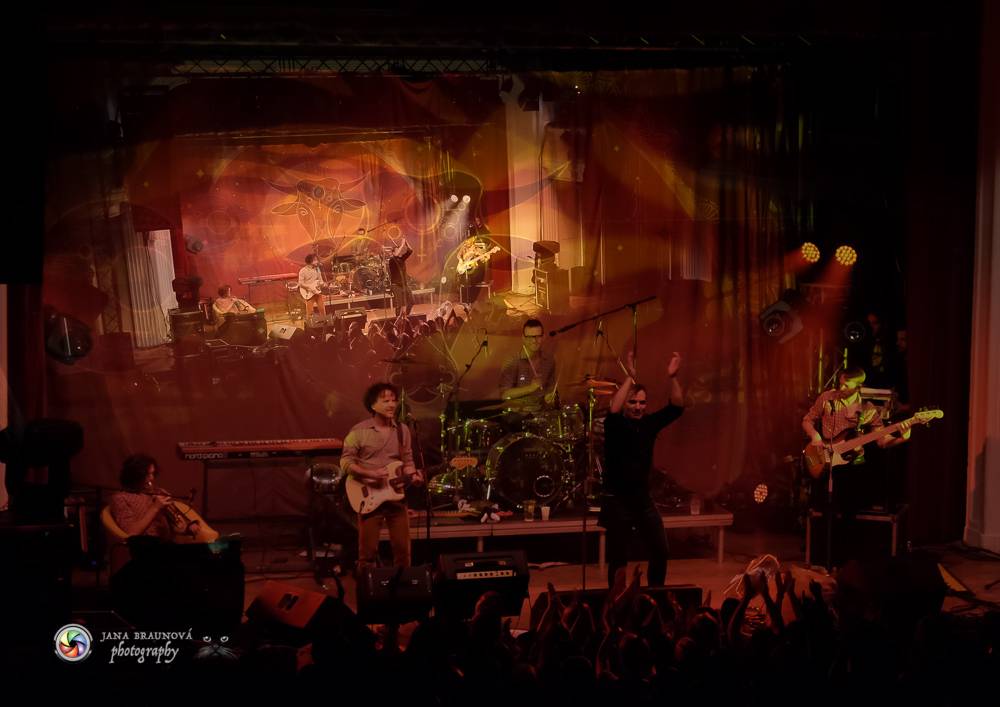 MIG 21 završili podzimní turné ve vyprodaném Pekle v Plzni