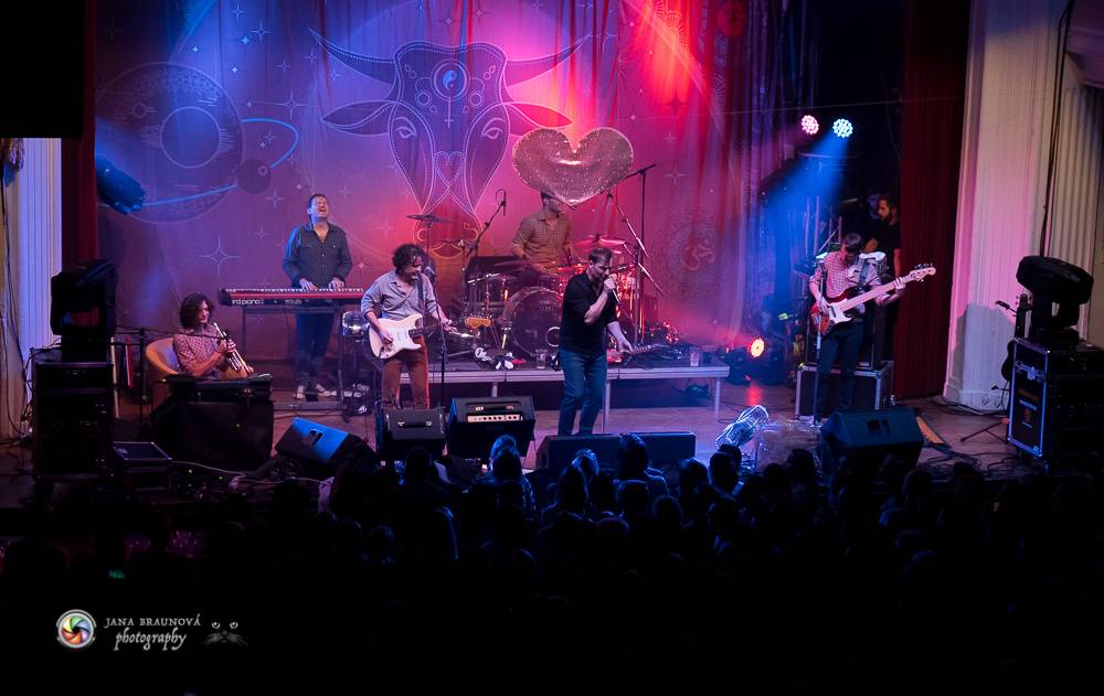 MIG 21 završili podzimní turné ve vyprodaném Pekle v Plzni