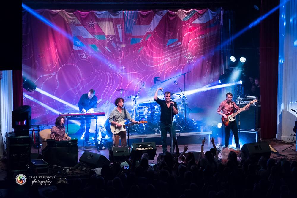 MIG 21 završili podzimní turné ve vyprodaném Pekle v Plzni