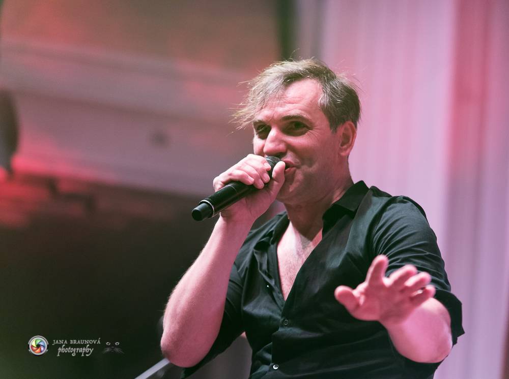 MIG 21 završili podzimní turné ve vyprodaném Pekle v Plzni