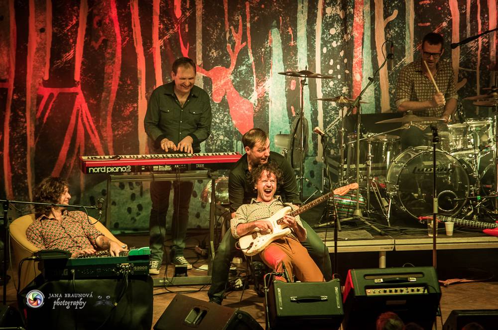 MIG 21 završili podzimní turné ve vyprodaném Pekle v Plzni