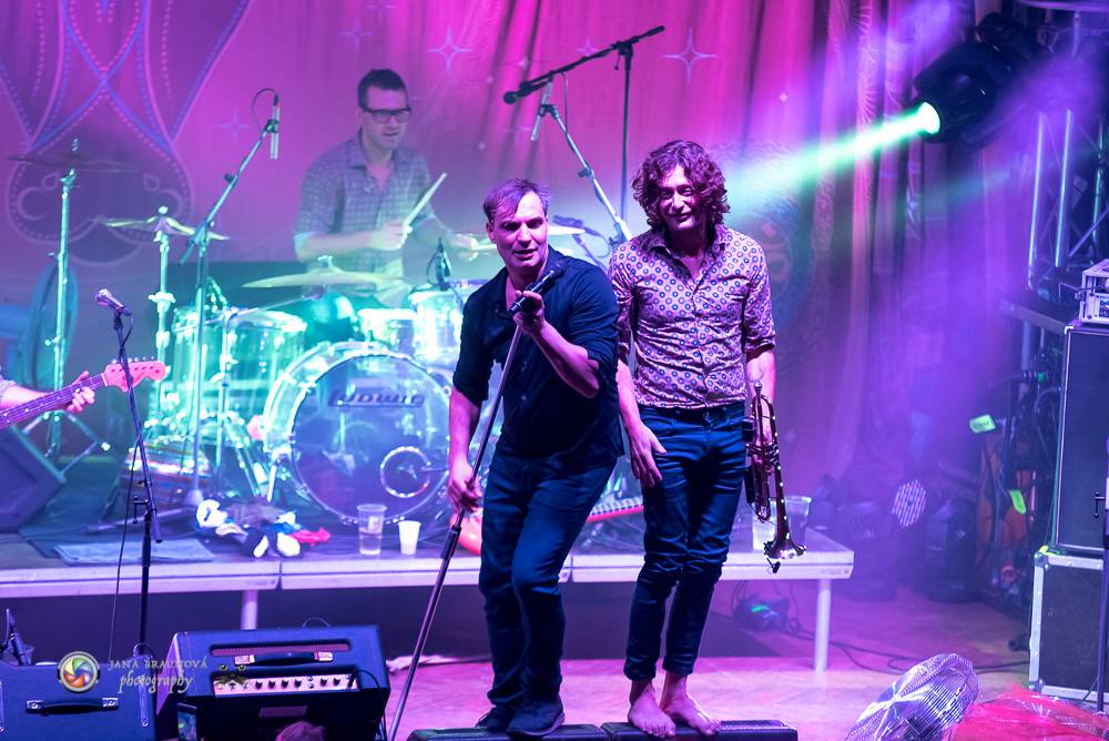 MIG 21 završili podzimní turné ve vyprodaném Pekle v Plzni