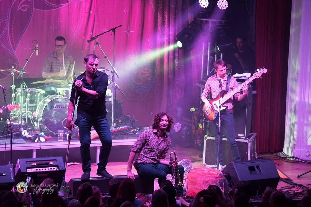 MIG 21 završili podzimní turné ve vyprodaném Pekle v Plzni