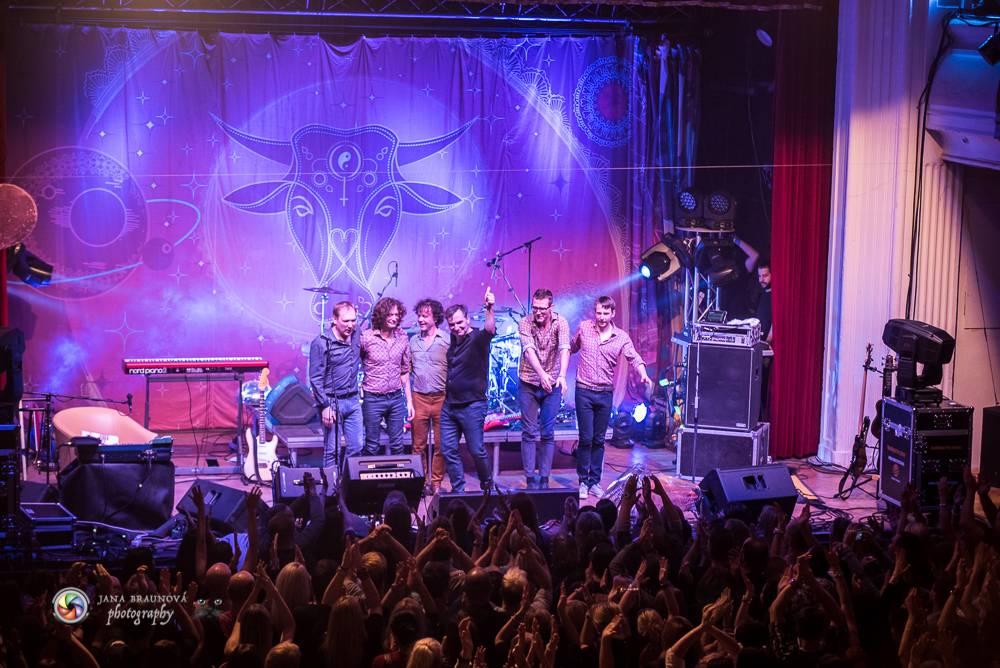 MIG 21 završili podzimní turné ve vyprodaném Pekle v Plzni