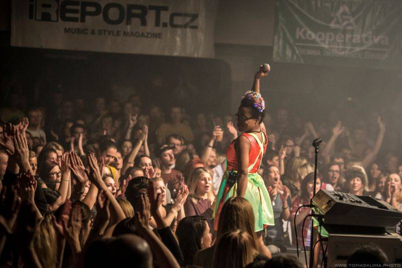 Monkey Business odstartovali sérii tří koncertů v Lucerna Music Baru, podívejte se na 360° fotky 