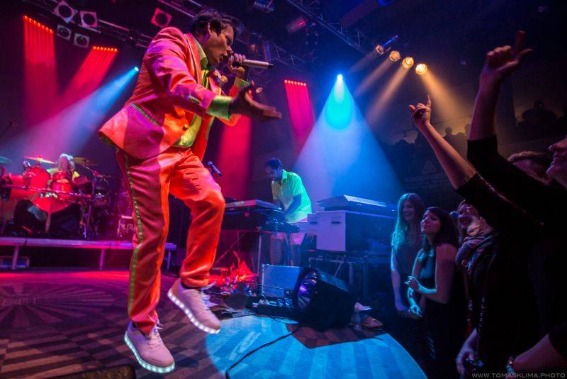 Monkey Business odstartovali sérii tří koncertů v Lucerna Music Baru, podívejte se na 360° fotky 