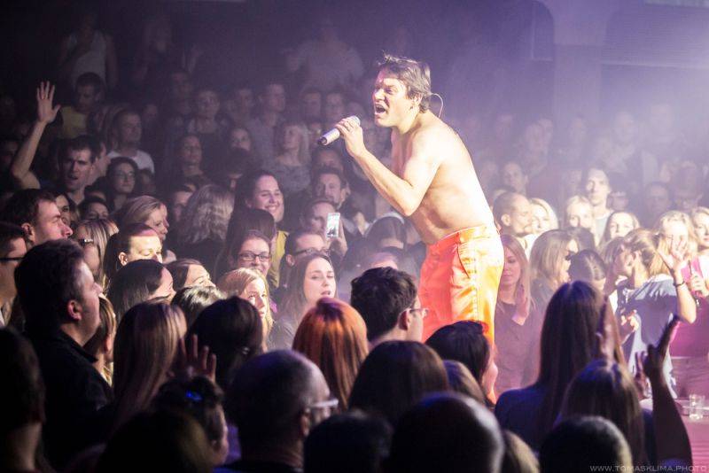 Monkey Business odstartovali sérii tří koncertů v Lucerna Music Baru, podívejte se na 360° fotky 