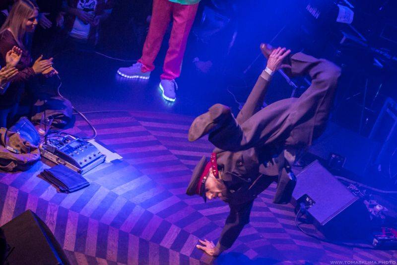 Monkey Business odstartovali sérii tří koncertů v Lucerna Music Baru, podívejte se na 360° fotky 