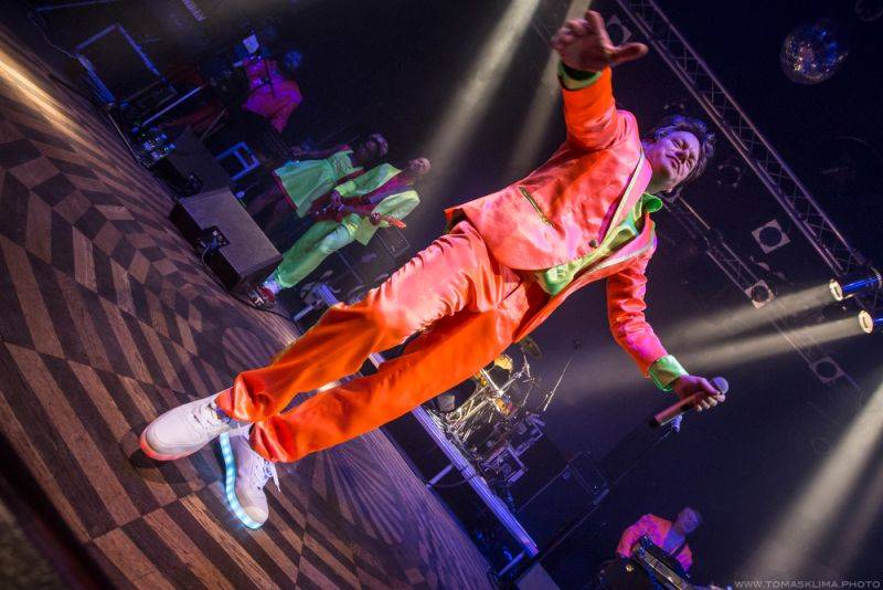 Monkey Business odstartovali sérii tří koncertů v Lucerna Music Baru, podívejte se na 360° fotky 