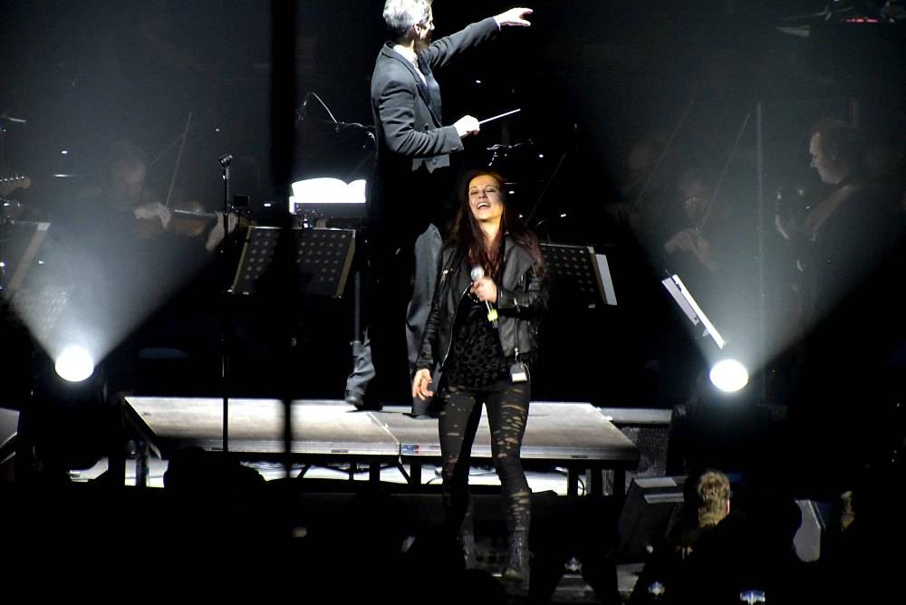 Pražský výběr oslavil v O2 areně čtyřicítku se symfonickým orchestrem i Ivou Pazderkovou nebo Ondřejem Soukupem