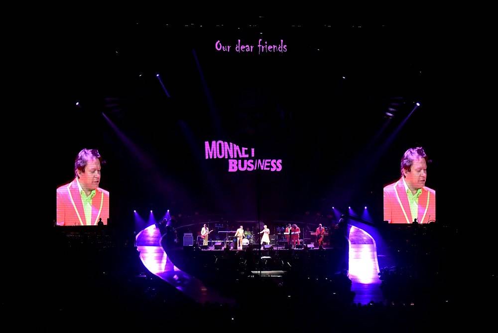 Pražský výběr oslavil v O2 areně čtyřicítku se symfonickým orchestrem i Ivou Pazderkovou nebo Ondřejem Soukupem