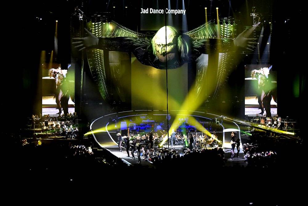 Pražský výběr oslavil v O2 areně čtyřicítku se symfonickým orchestrem i Ivou Pazderkovou nebo Ondřejem Soukupem