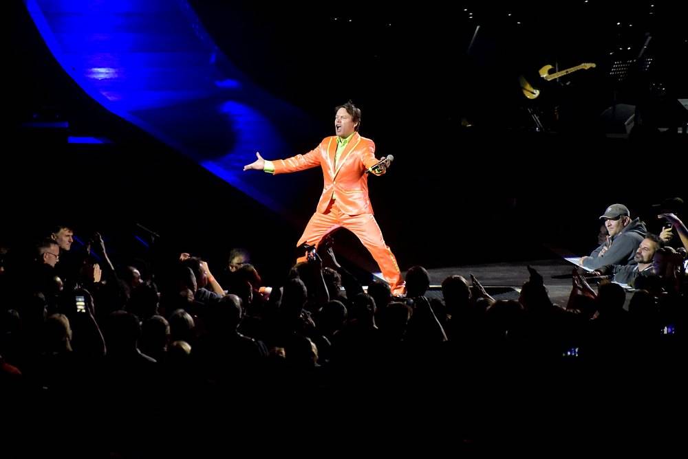 Pražský výběr oslavil v O2 areně čtyřicítku se symfonickým orchestrem i Ivou Pazderkovou nebo Ondřejem Soukupem