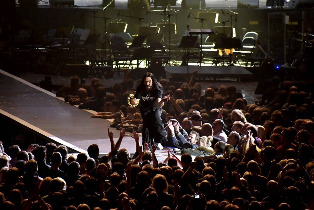 Pražský výběr oslavil v O2 areně čtyřicítku se symfonickým orchestrem i Ivou Pazderkovou nebo Ondřejem Soukupem