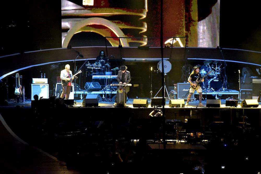 Pražský výběr oslavil v O2 areně čtyřicítku se symfonickým orchestrem i Ivou Pazderkovou nebo Ondřejem Soukupem