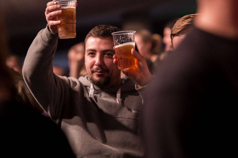 Řádění Tří sester přihlíželo nadšené Sono centrum v Brně