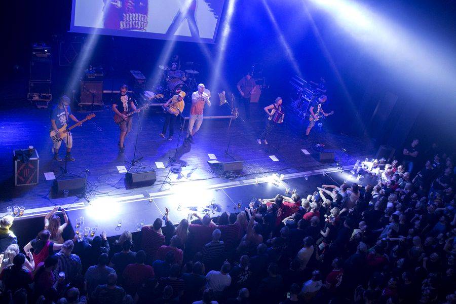 Řádění Tří sester přihlíželo nadšené Sono centrum v Brně