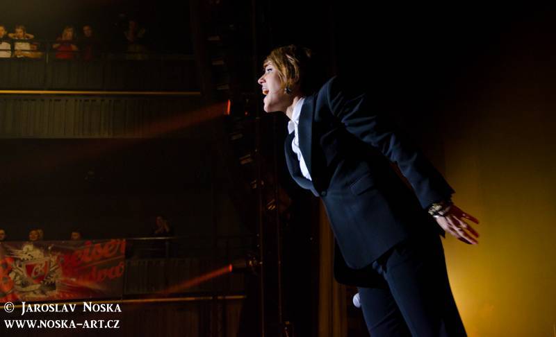 Zaz ve Foru Karlín znovu potvrdila, že je miláčkem českého publika