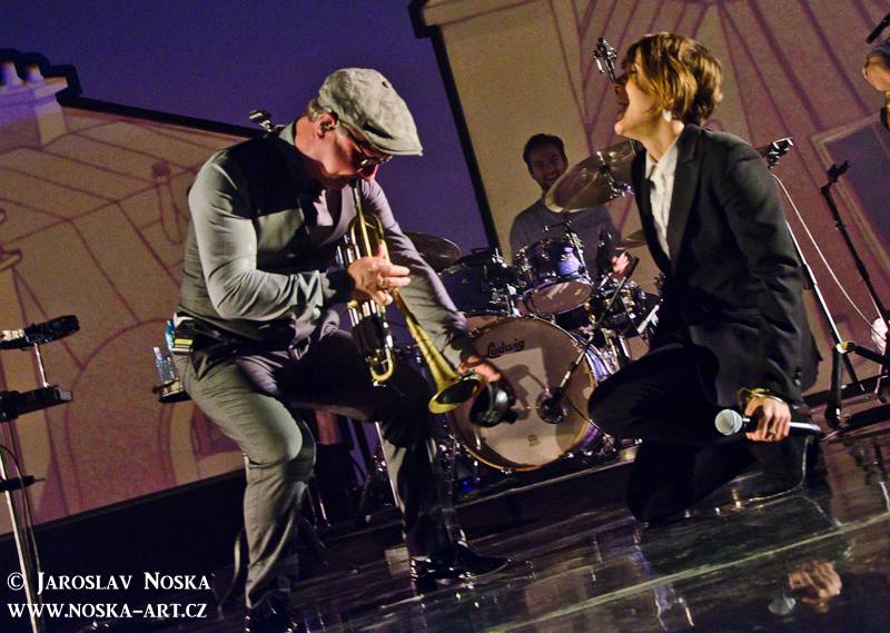 Zaz ve Foru Karlín znovu potvrdila, že je miláčkem českého publika